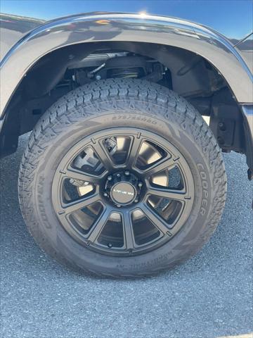 2020 Ram 1500 Laramie Crew Cab 4x4 6'4" Box