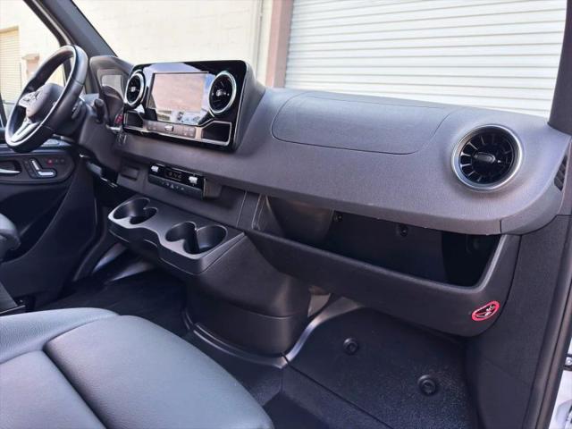 2023 Mercedes-Benz Sprinter 2500 Standard Roof 4-Cyl Diesel