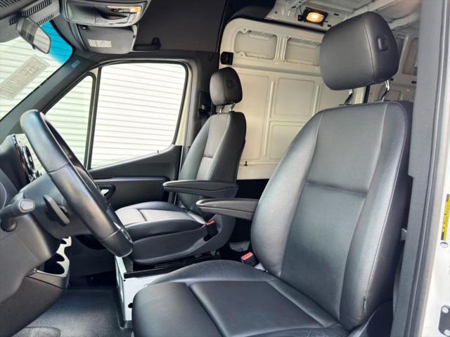2023 Mercedes-Benz Sprinter 2500 Standard Roof 4-Cyl Diesel