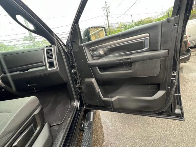 2022 Ram 1500 Classic Warlock Crew Cab 4x4 5'7" Box