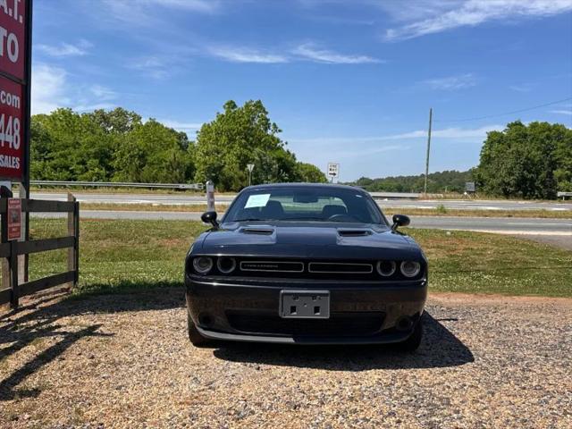 2017 Dodge Challenger SXT