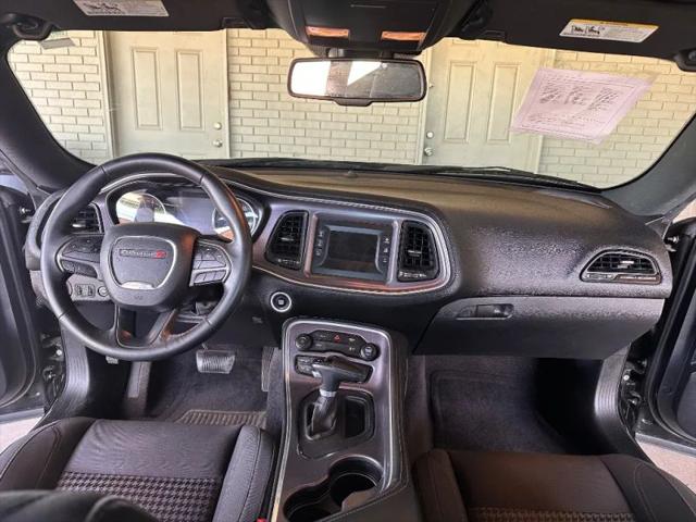 2017 Dodge Challenger SXT