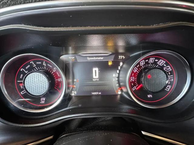 2017 Dodge Challenger SXT