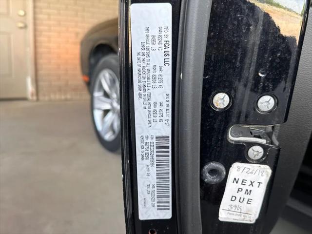 2017 Dodge Challenger SXT