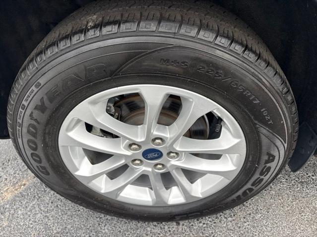 2022 Ford Escape SE