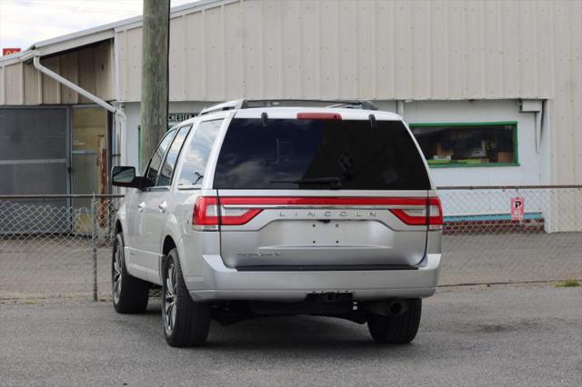 2017 Lincoln Navigator Select