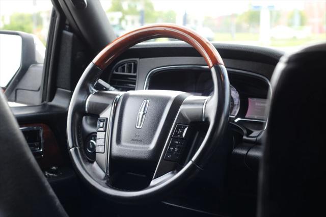 2017 Lincoln Navigator Select