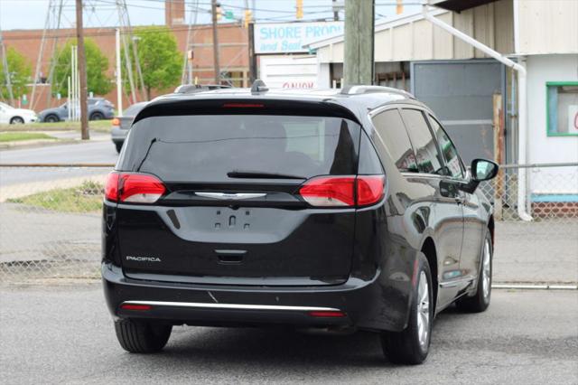 2020 Chrysler Pacifica Touring L