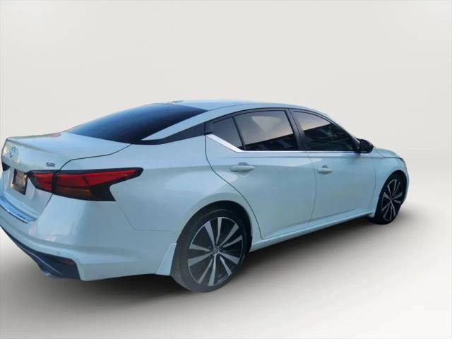 2021 Nissan Altima SR FWD