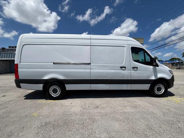 2019 Freightliner Sprinter Extended