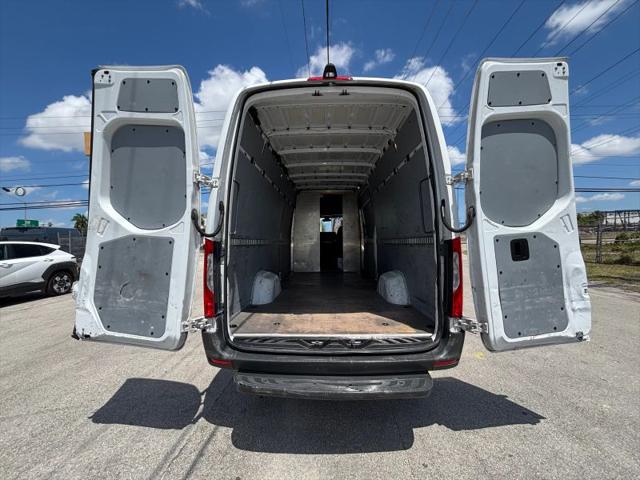 2019 Freightliner Sprinter Extended