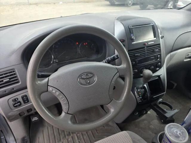 2008 Toyota Sienna LE