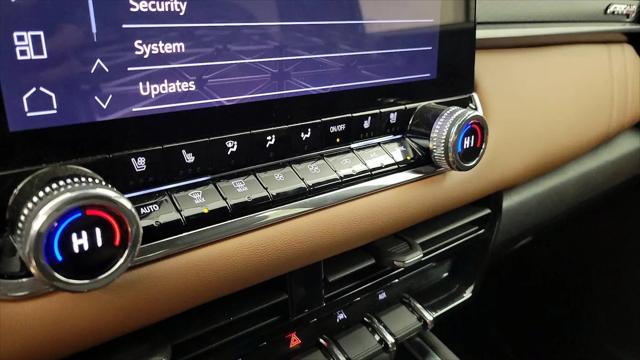 2024 GMC Canyon 4WD AT4