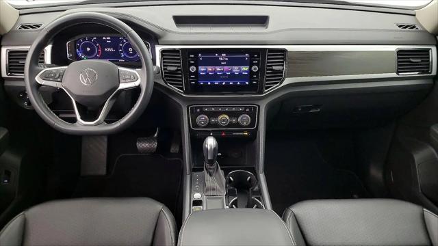 2023 Volkswagen Atlas 2.0T SE w/Technology