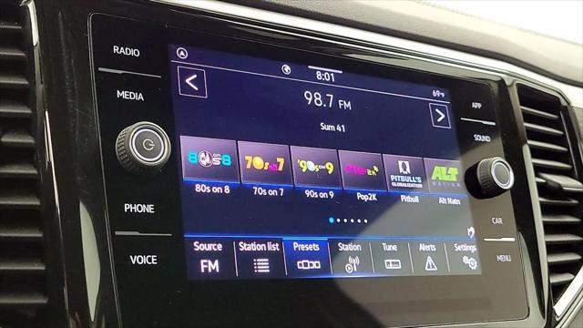 2023 Volkswagen Atlas 2.0T SE w/Technology