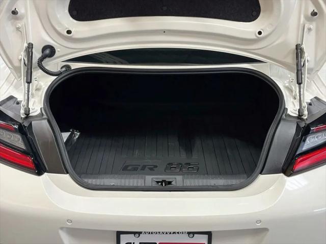 2025 Toyota GR86 Base