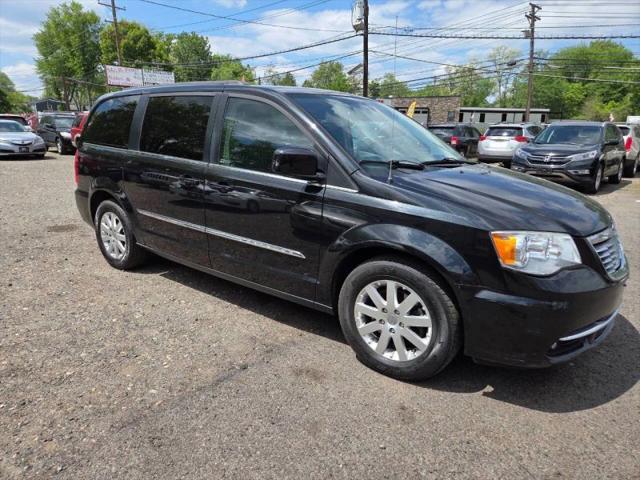 2014 Chrysler Town & Country Touring