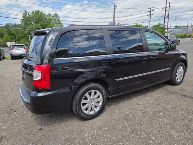 2014 Chrysler Town & Country Touring