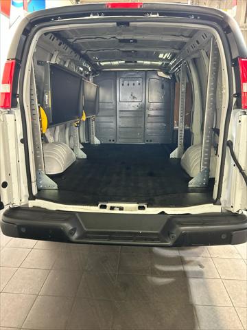 2023 GMC Savana Cargo RWD 2500 Regular Wheelbase Work Van