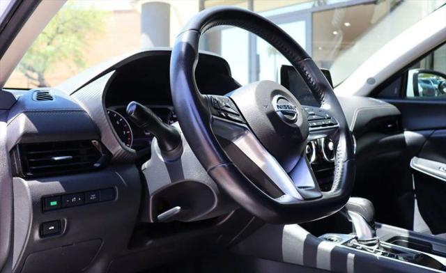 2021 Nissan Sentra SV Xtronic CVT