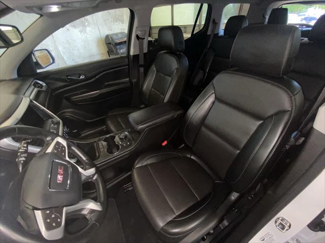 2023 GMC Acadia AWD SLT