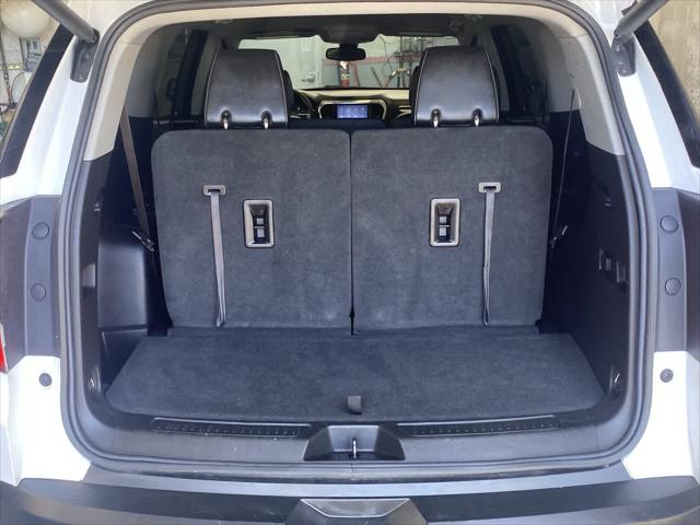 2023 GMC Acadia AWD SLT