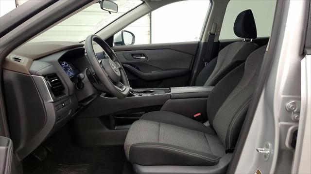 2022 Nissan Rogue SV FWD