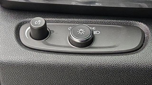 2024 Buick NV Preferred FWD