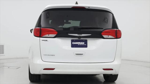 2022 Chrysler Voyager LX