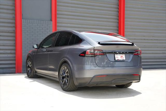 2023 Tesla Model X Standard Range