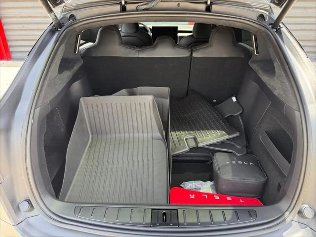 2023 Tesla Model X Standard Range