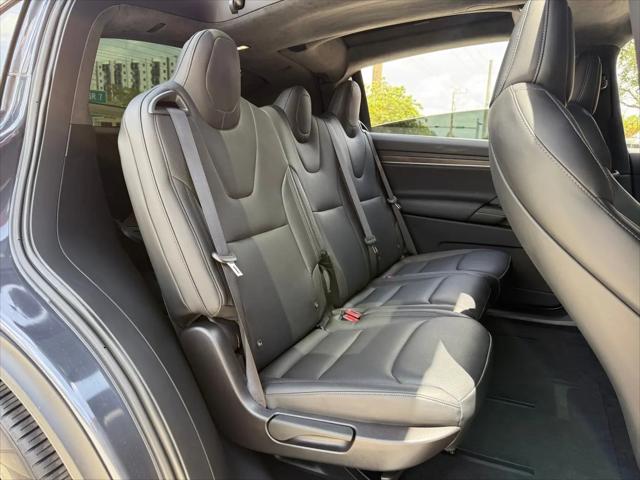 2023 Tesla Model X Standard Range