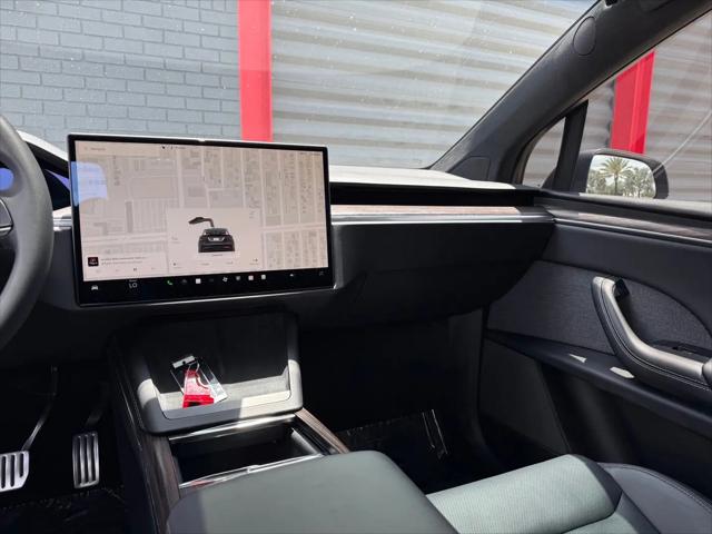 2023 Tesla Model X Standard Range