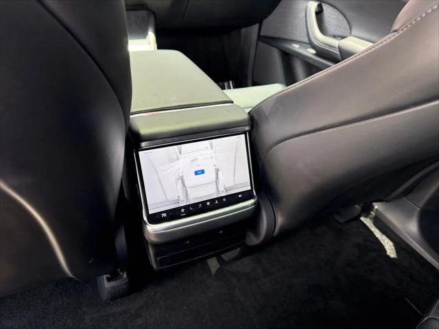 2023 Tesla Model X Standard Range