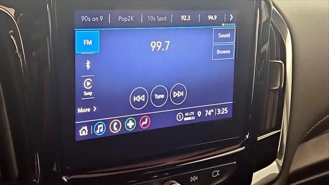 2023 Chevrolet Traverse FWD LT Leather