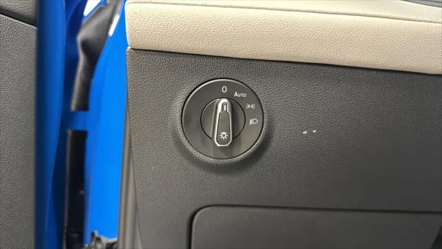 2025 Volkswagen Taos 1.5T SEL