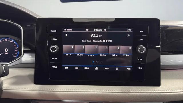 2025 Volkswagen Taos 1.5T SEL