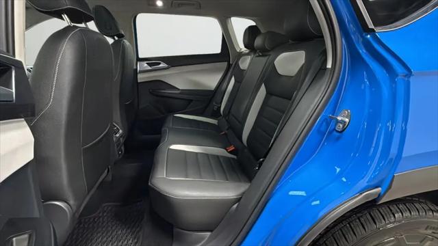 2025 Volkswagen Taos 1.5T SEL