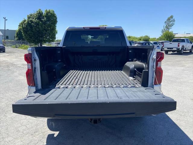 2022 Chevrolet Silverado 1500 4WD Crew Cab Short Bed LT with 2FL