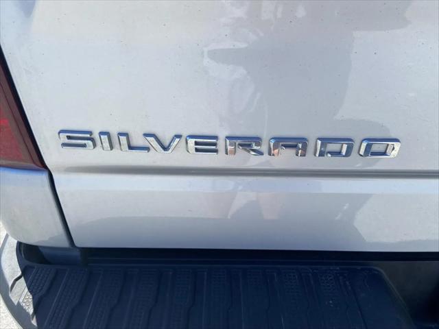 2022 Chevrolet Silverado 1500 4WD Crew Cab Short Bed LT with 2FL