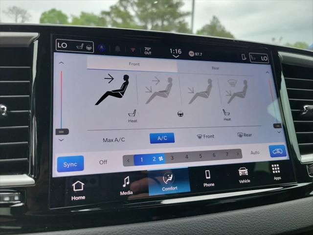 2025 Chrysler Pacifica Select