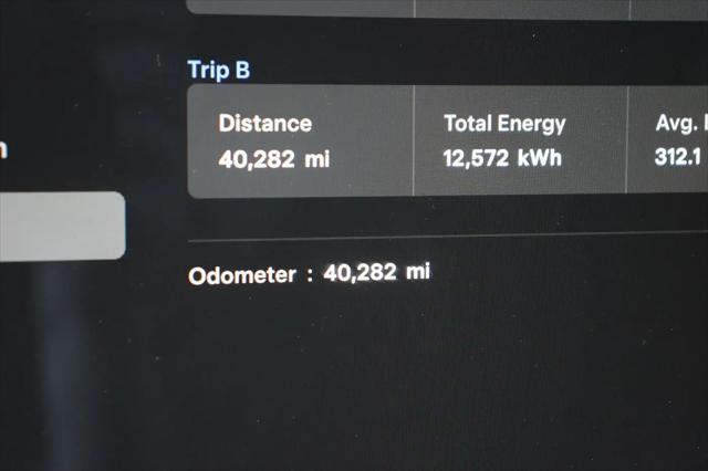 2023 Tesla Model X Standard Range