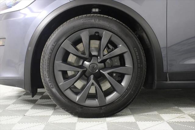 2023 Tesla Model X Standard Range