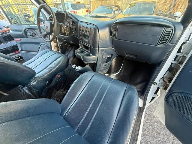 2002 Chevrolet Astro Base