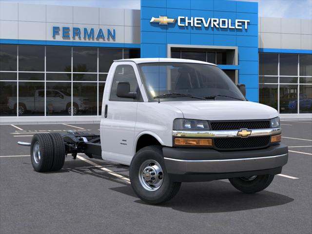 2026 Chevrolet Express Cutaway 4500 Van