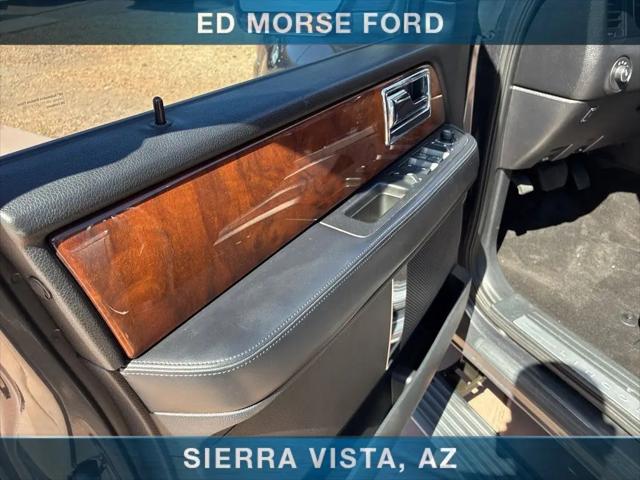 2015 Lincoln Navigator Standard