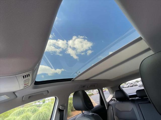 2023 Volkswagen Taos 1.5T SEL