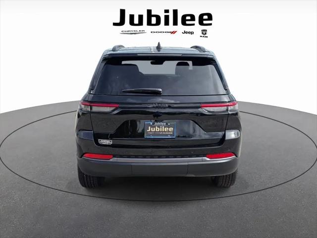 2026 Jeep Grand Cherokee Altitude 4x2