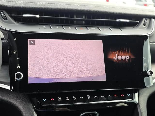 2026 Jeep Grand Cherokee Altitude 4x2
