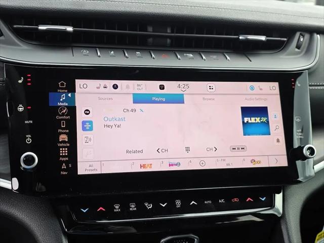 2026 Jeep Grand Cherokee Altitude 4x2